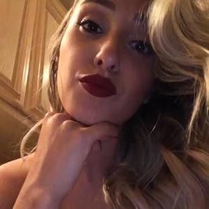 Meet your Posher, Francyslaine